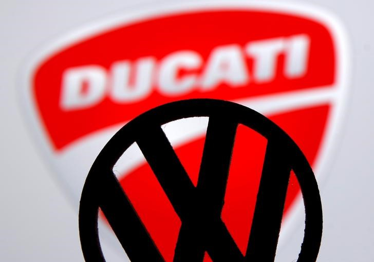 DUCATI, MIS EN VENTE PAR VW, INTÉRESSE LES BENETTON