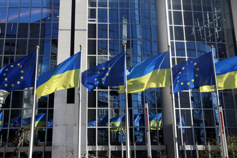 UKRAINE: L'UE PROPOSE DE SUSPENDRE TOUS LES DROITS SUR LES IMPORTATIONS