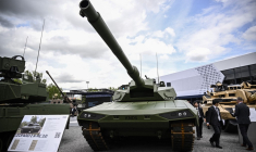 Un modèle de char Leopard 2 A-RC 3.0, produit par KNDS (illustration) ( AFP / JULIEN DE ROSA )