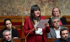 La députée LFI-NFP de Seine Maritime, Alma Dufour, à Paris le 5 décembre 2023. ( AFP / MIGUEL MEDINA )