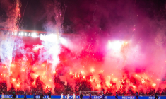 Scènes de chaos lors du derby de Prague