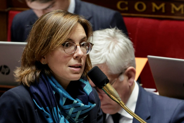 la ministre des Comptes publics Amélie de Montchalin avant le vote de la partie "recettes" du budget de la Sécu à l'Assemblée nationale, Paris, le 8 novembre 2025 ( AFP / STEPHANE DE SAKUTIN )