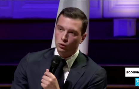 Législatives : les partis défendent leurs programmes économiques face aux patrons