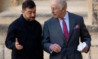 Volodymyr Zelensky (G) et Charles III (D) au château de Windsor le 24 octobre 2025   ( POOL / Aaron Chown )