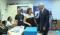 Législatives en Israël : le Premier ministre sortant Yaïr Lapid a voté
