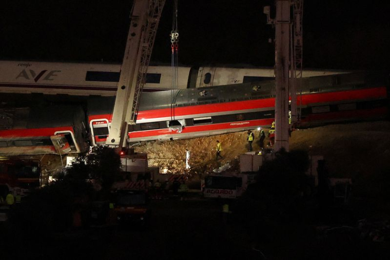 Conséquences de la collision entre deux trains à grande vitesse entre les villes de Mora et d'Orgaz