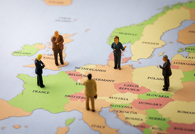 "Seule une improbable réforme des traités permettrait de faire passer la politique fiscale de l'UE de la règle de l'unanimité à celle de la majorité qualifiée." (crédit : Adobe Stock)