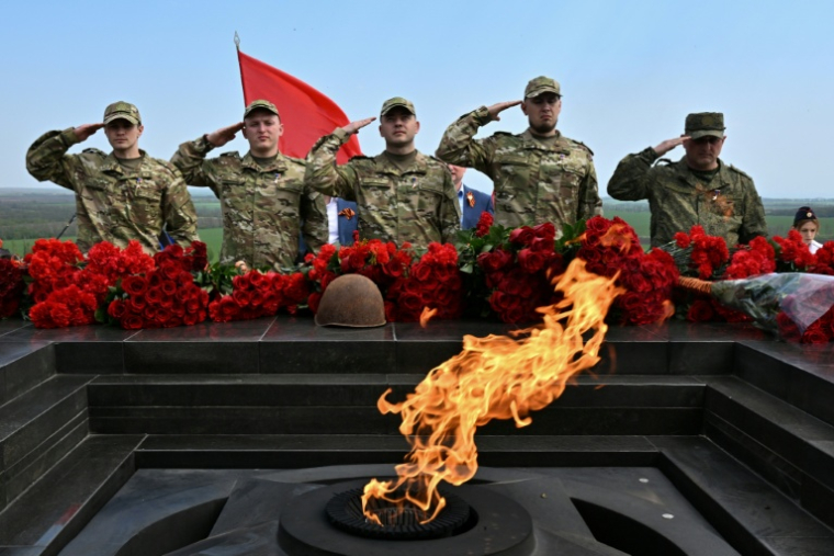 Des soldats russes lors des commémorations de la victoire sur l'Allemagne nazie, le 9 mai 2026 à Moscou ( AFP / STRINGER )