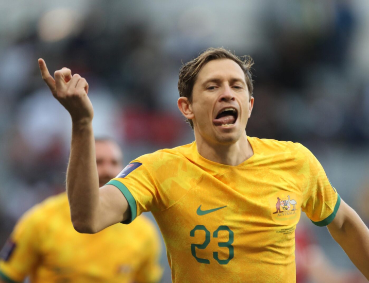 Un ancien coéquipier de Josh Cavallo dément les accusations d’homophobie