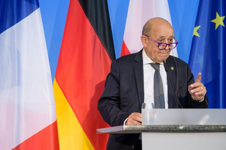 SOUS-MARINS : LA FRANCE DÉNONCE UN "COUP DANS LE DOS" DE L'AUSTRALIE