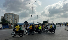 Un carrefour de Cotonou après que des militaires ont annoncé à la télévision publique du Bénin avoir "démis de ses fonctions" le président Patrice Talon, le 7 décembre 2025 ( AFP / - )