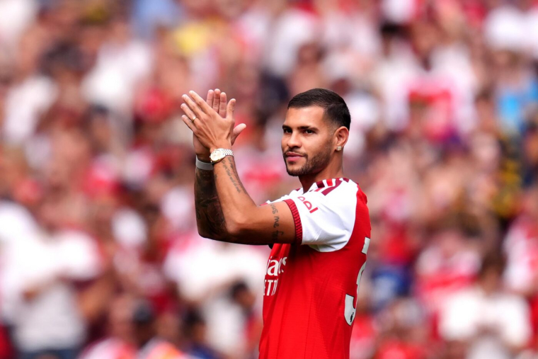 Un chef d'orchestre du milieu accueilli en rock star à Arsenal