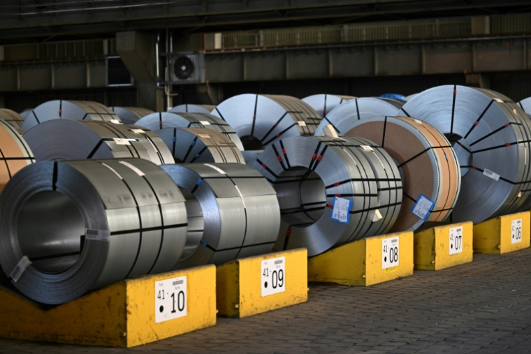 Des bobines d'acier dans l'usine Thyssenkrupp de Duisburg, en Allemagne, le 20 mars 2025 ( AFP / INA FASSBENDER )