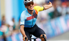 Evenepoel lors de l'épreuve de course sur route hommes aux Jeux Olympiques de Paris 2024