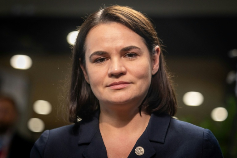 L'opposante bélarusse en exil Svetlana Tikhanovskaïa lors d'une interview avec l'AFP, le 25 juin 2026 à Gdansk, en Pologne ( AFP / Wojtek RADWANSKI )