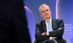 François Villeroy de Galhau, au forum économique de Davos, le 21 janvier 2026 ( AFP / FABRICE COFFRINI )