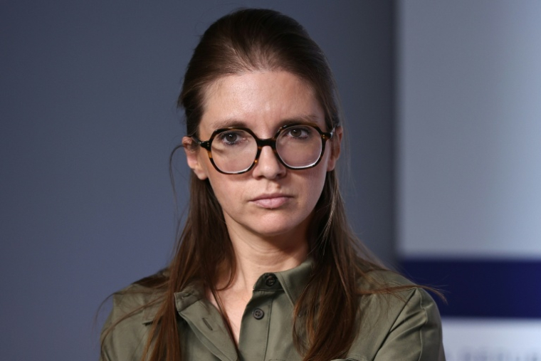 La ministre chargée de l’Égalité entre les femmes et les hommes, Aurore Bergé, à Paris, le 1er juillet 2026 ( AFP / SIMON WOHLFAHRT )