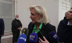 "Tout ce qui peut contribuer à la liberté du peuple iranien va dans le bon sens"(Le Pen)