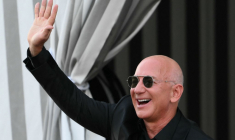 Jeff Bezos, fondateur d'Amazon, à Venise, le 28 juin 2025 ( AFP / MARCO BERTORELLO )