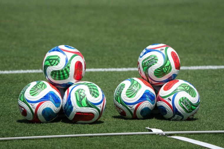 Des ballons de la coupe du Monde de la FIFA 2026