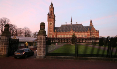 PARIS SALUE LA DÉCISION DE LA CIJ SUR L'UKRAINE