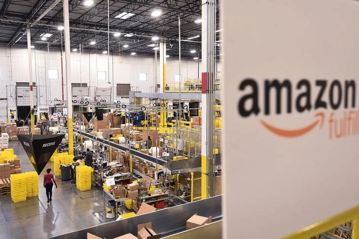 AMAZON ANNONCE 100.000 EMPLOIS À TEMPS PLEIN AUX USA