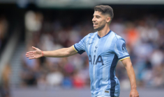 Manor Solomon a signé à Leeds… grâce à sa fiancée