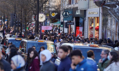 Photo d'archives d'une rue commerçante très fréquentée à Londres