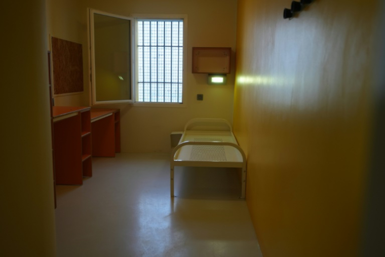 Une cellule de la prison de Vendin-le-Vieil (Pas-de-Calais) le 14 mai 2025 ( POOL / Michel Euler )