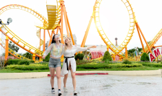 L’imaginaire du parc d’attractions renvoie à une civilisation de loisirs, loin de la puissance industrielle. Une erreur de perspective? (crédit: Adobe Stock)