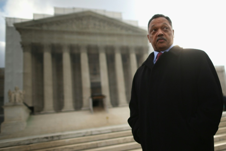 Le pasteur Jesse Jackson devant la Cour suprême des Etats-Unis à Washington, le 27 février 2013 ( Getty / CHIP SOMODEVILLA )