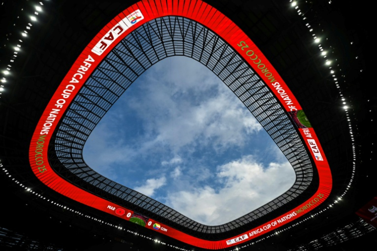 Vue du toit du stade Moulay Abdellah depuis l'intérieur de l'enceinte à quelques heures du match d'ouverture de la CAN entre le Maroc et les Comores, le 21 décembre 2025 ( AFP / Paul ELLIS )