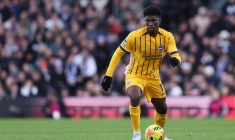 Manchester United met le paquet sur Carlos Baleba