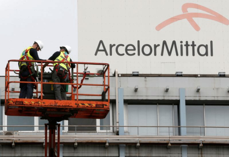 ARCELORMITTAL ÉTUDIE UNE FUSION AVEC CLEVELAND-CLIFFS AUX ETATS-UNIS