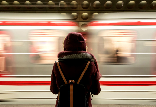 A l'occasion du réveillon, les transports en commun seront gratuits en Ile-de-France (Crédits: Pexels)