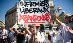 Manifestations d'infirmières libérales le 30 juin 2020, à Marseille ( AFP / CLEMENT MAHOUDEAU )