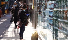 ÉTATS-UNIS: LE MORAL DES MÉNAGES S'AMÉLIORE UN PEU, L'ENQUETE DE L'UNIVERSITE DU MICHIGAN