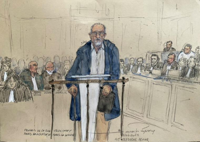 Aomar Aït Khedache, jugé pour le braquage de Kim Kardashian en 2016, devant la cour d'assises de Paris le 28 avril 2025 ( AFP / Benoit PEYRUCQ )