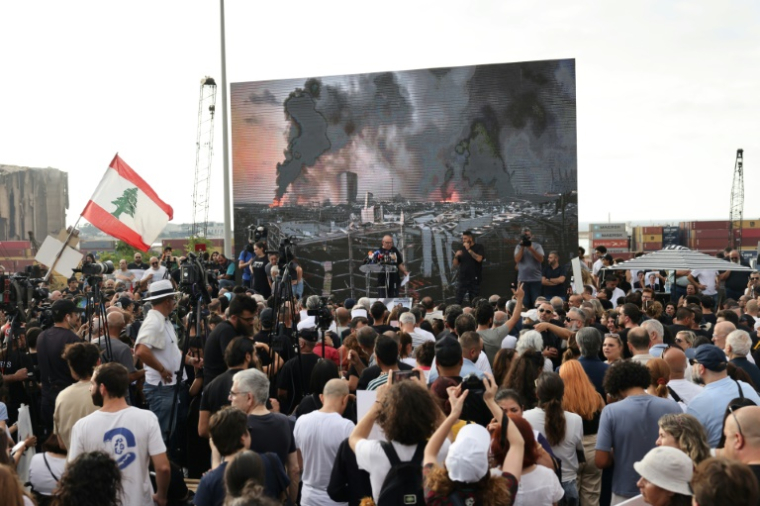 Manifestation à Beyrouth commémorant la catastrophique explosion qui a ravagé en 2020 le  port de la capitale libanaise, le 4 août 2025 ( AFP / ANWAR AMRO )