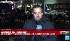 Armés du jour au lendemain, des civils à l'avant-poste pour défendre Kiev