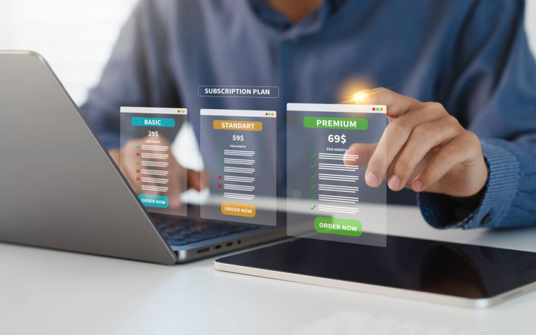 Souscription à des services financiers : un encadrement renforcé des ventes à distance / iStock.om - Khanchit Khirisutchalual