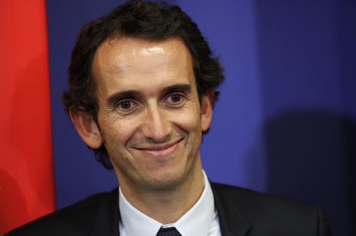 CARREFOUR: OUTRE BOMPARD, PLUSIEURS CANDIDATURES EXAMINÉES
