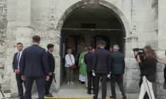 Lecornu arrive à la commémoration pour le père Hamel, 10 ans après l'attentat