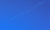 Un missile tiré depuis l'Iran dans le ciel de Naplouse, en Cisjordanie occupée le 19 juin 2025 ( AFP / Zain JAAFAR )