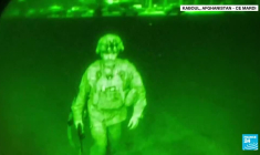 Afghanistan : les Taliban célèbrent le départ du dernier avion américain