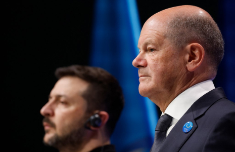 Volodymyr Zelensky et Olaf Scholz à Berlin, en Allemagne, le 11 juin 2024. ( AFP / ODD ANDERSEN )
