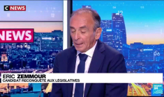 Politique française : l'affaire Damien Abad paralyse le nouveau gouvernement