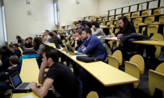 LA RÉFORME DE L'APPRENTISSAGE A PEU PROFITÉ AUX JEUNES ÉLOIGNÉS DE L'EMPLOI, SELON LA COUR DES COMPTES