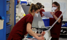 FRANCE/CORONAVIRUS: LA FRANCE COMPTE 129 PATIENTS DE MOINS DANS LES SERVICES DE RÉANIMATION