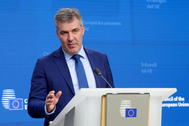 Le ministre danois du Climat, de l'Énergie et des Services publics après une réunion des ministres du Climat européens